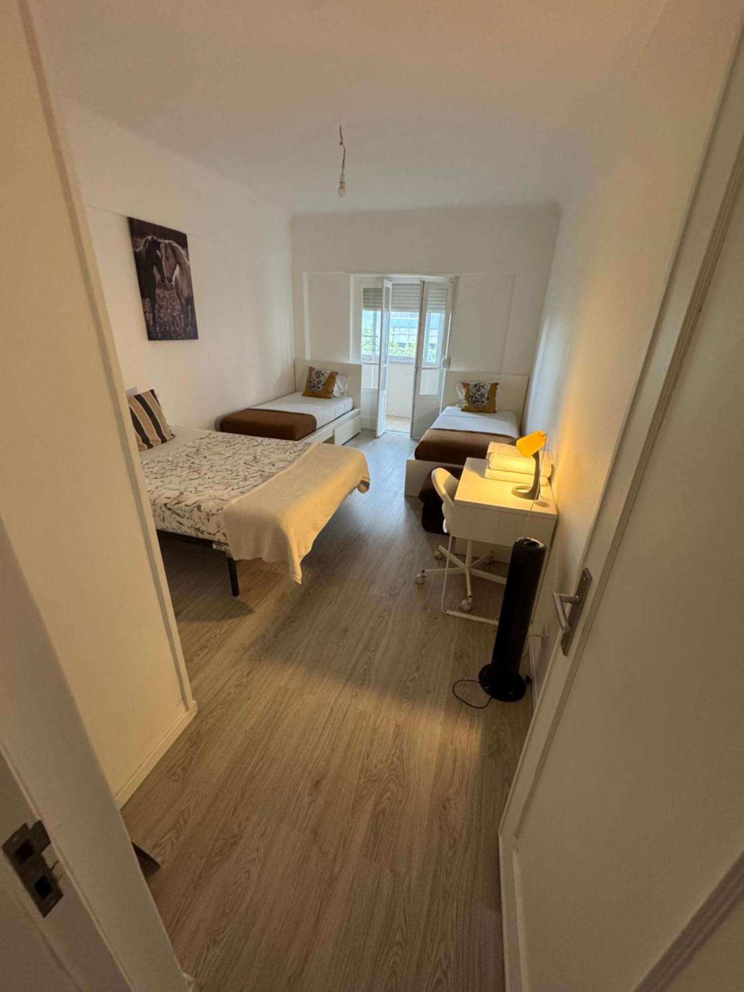 Room Alvalade Lisbon Luaran gambar